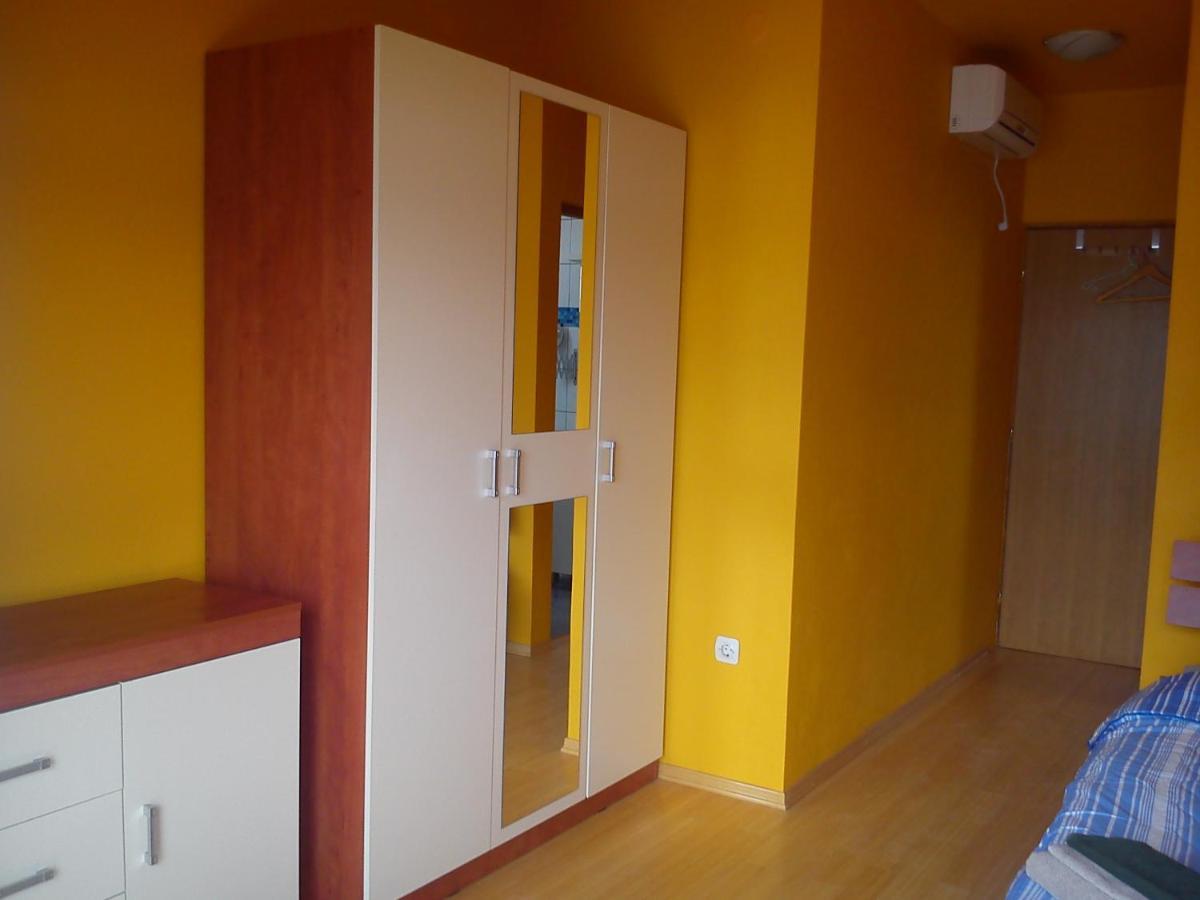 Apartman Atanasov Селине Экстерьер фото